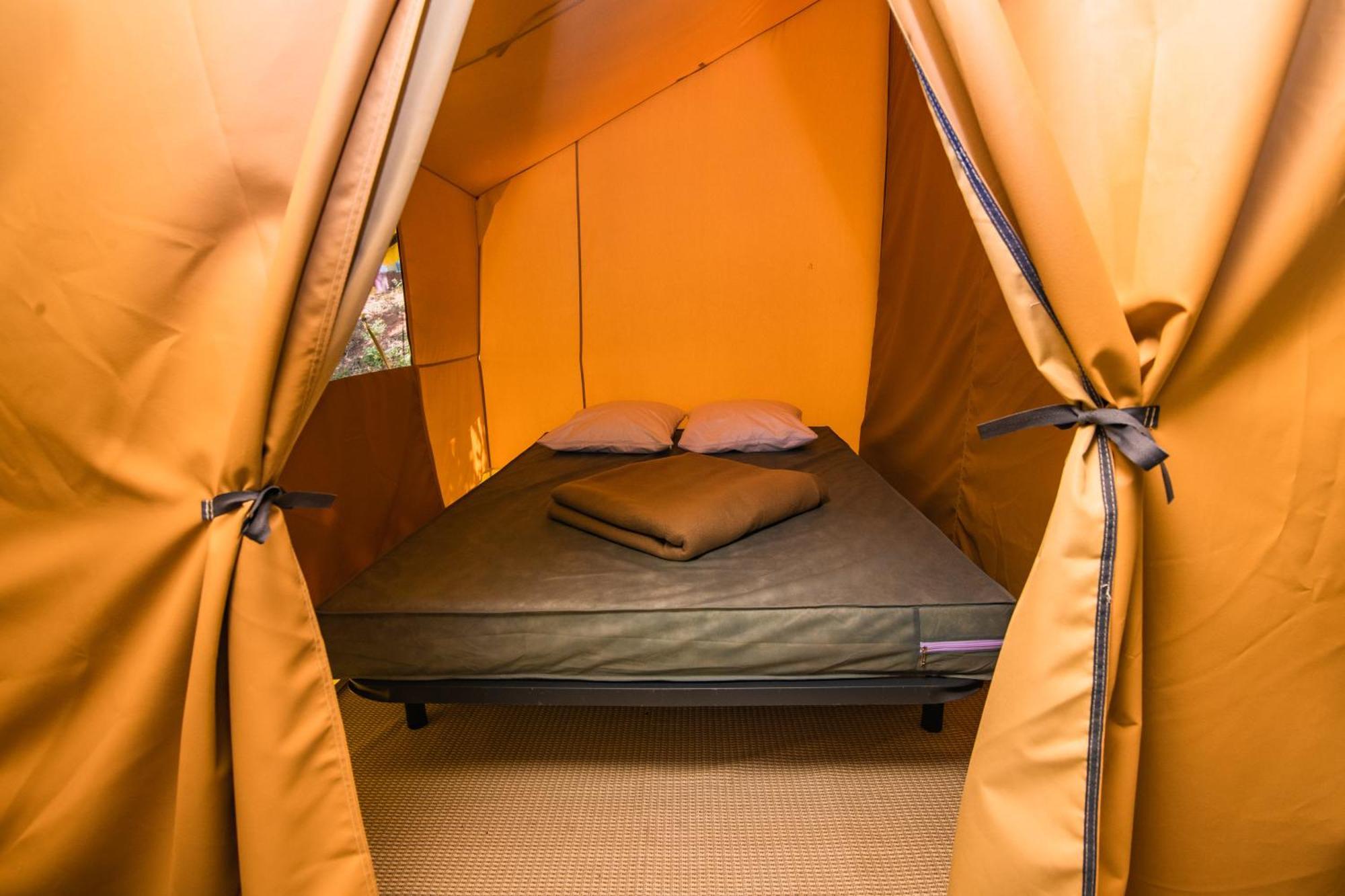 Camping Onlycamp La Confluence Savonnières Eksteriør bilde