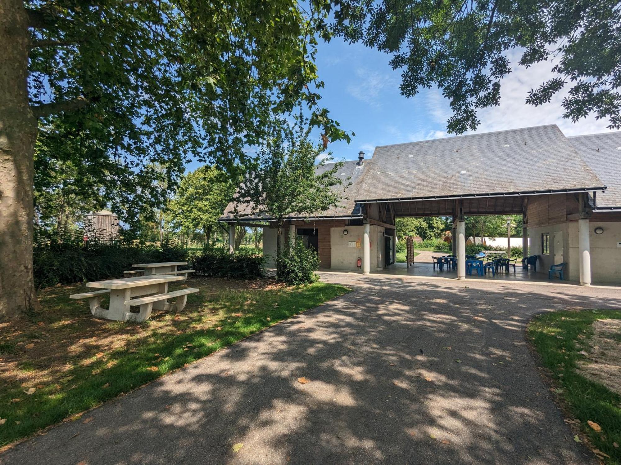 Camping Onlycamp La Confluence Savonnières Eksteriør bilde